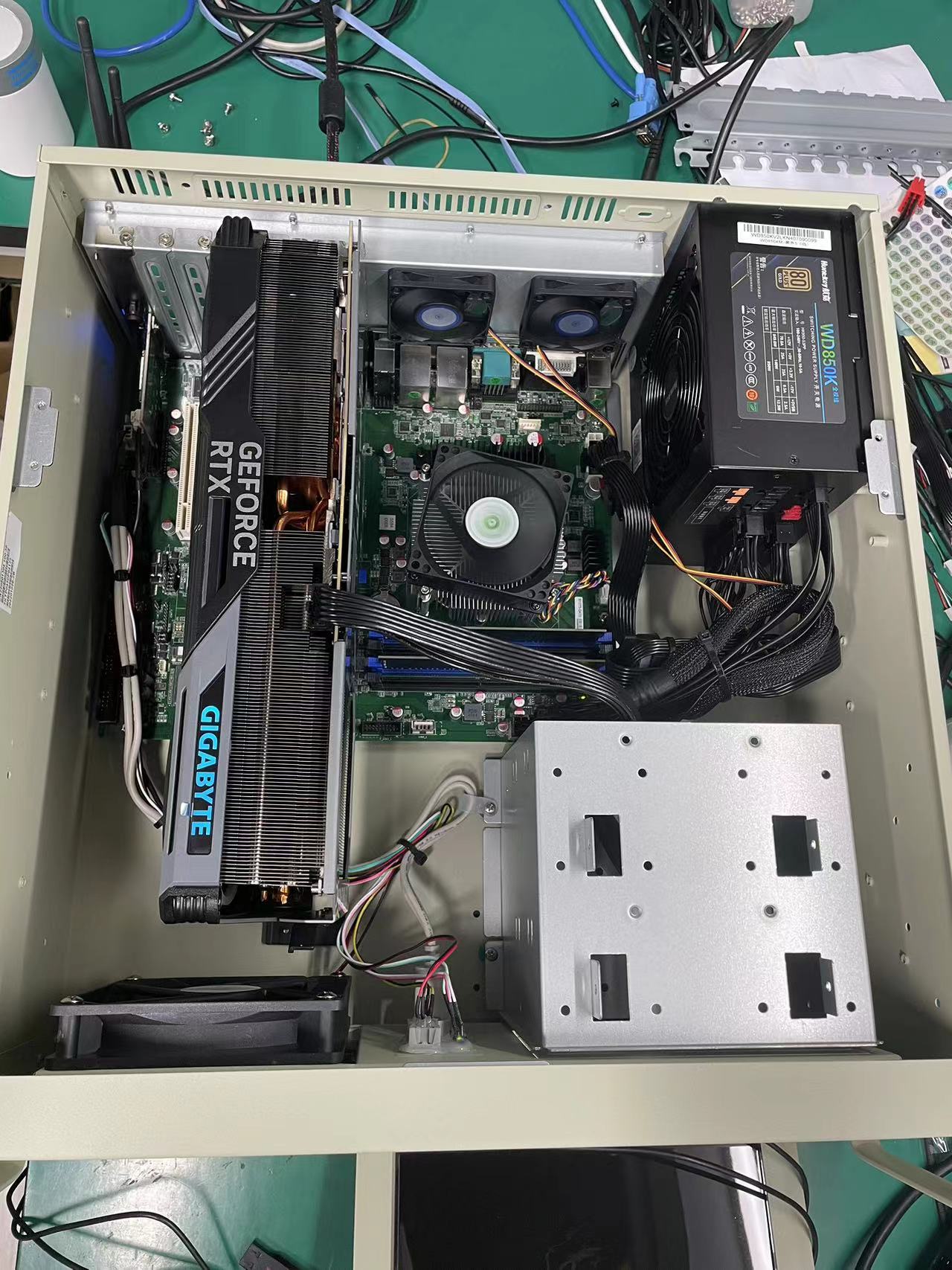 11代处理器工控机搭配RTX4090助力AI运算